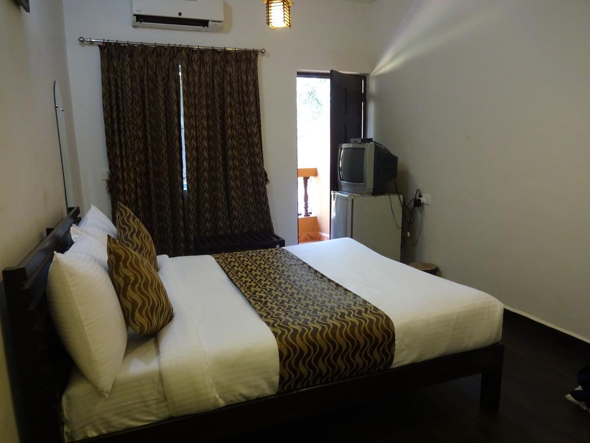 Hotel Sai Бага Екстер'єр фото