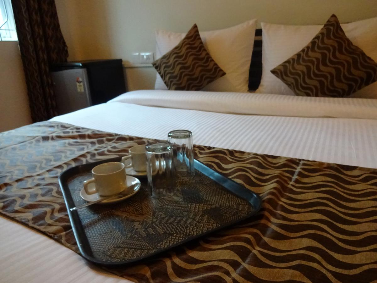 Hotel Sai Бага Екстер'єр фото
