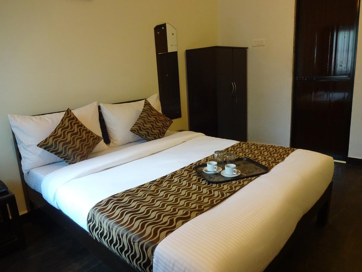 Hotel Sai Бага Екстер'єр фото