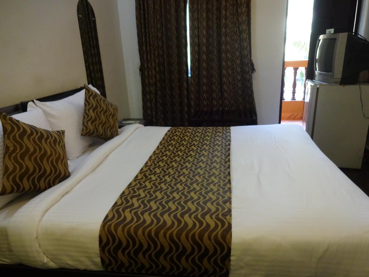 Hotel Sai Бага Екстер'єр фото