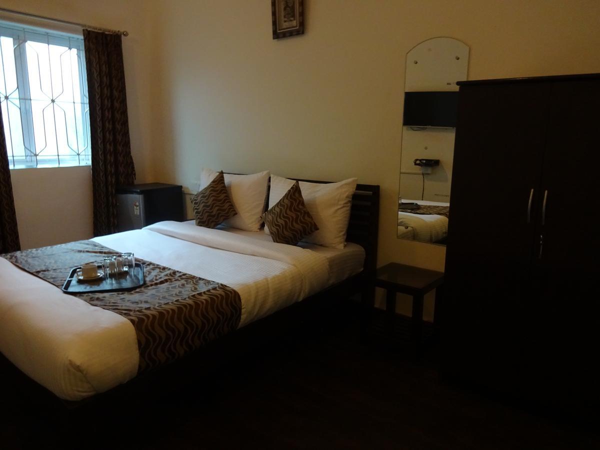 Hotel Sai Бага Екстер'єр фото