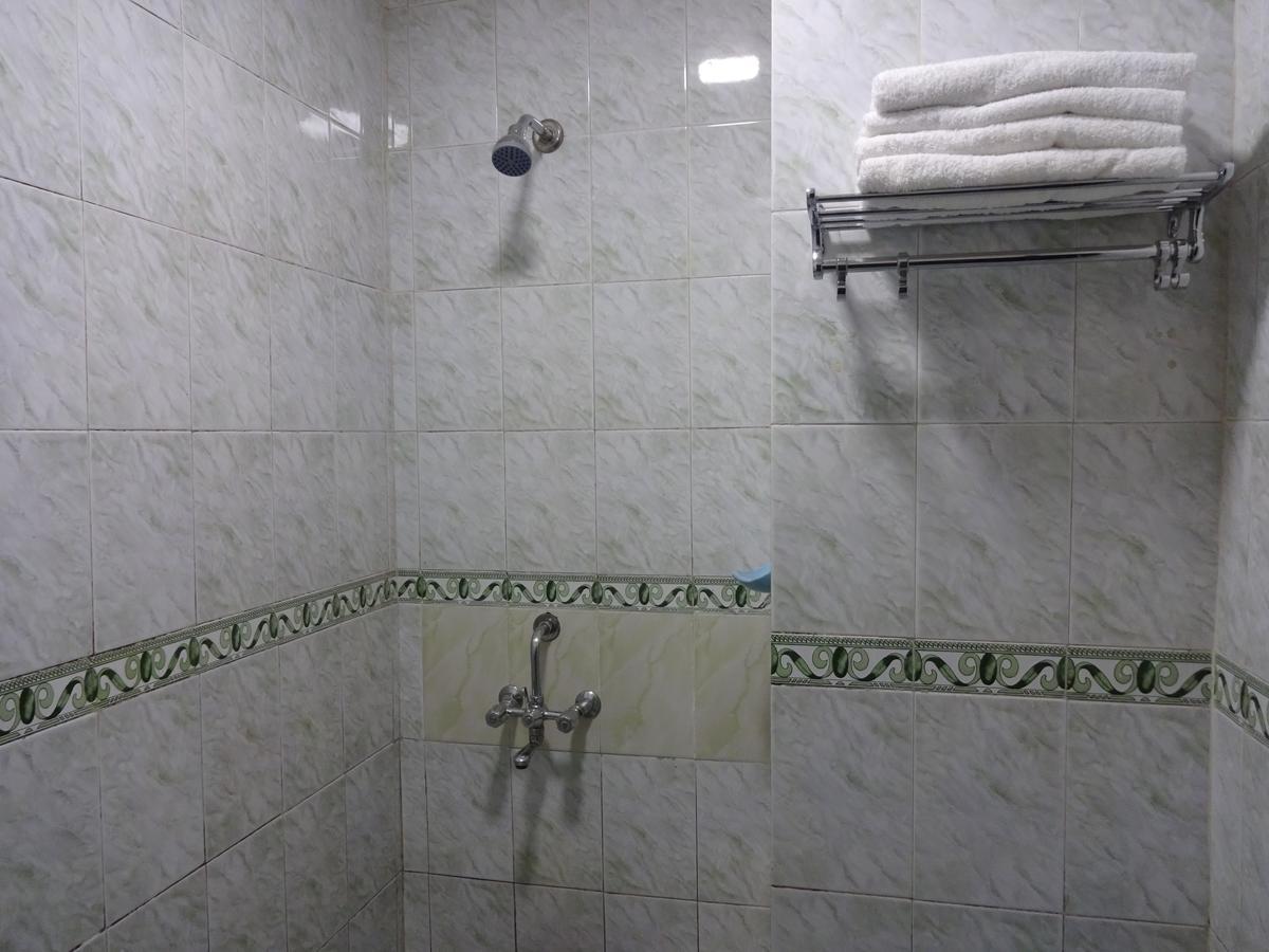 Hotel Sai Бага Екстер'єр фото